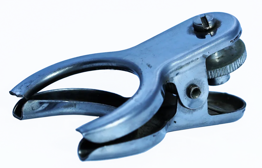 CLAMP FOR SPHERICAL JOINT
